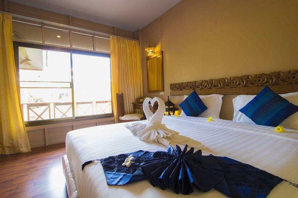 Chaba Kata Beach Hotel מראה חיצוני תמונה