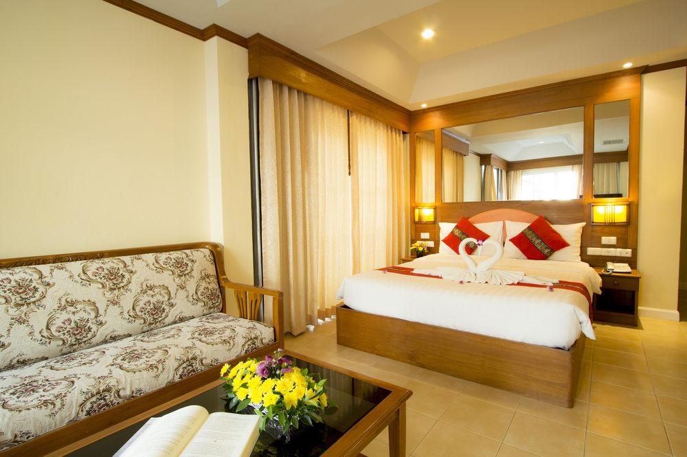 Chaba Kata Beach Hotel מראה חיצוני תמונה