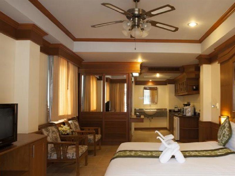 Chaba Kata Beach Hotel מראה חיצוני תמונה