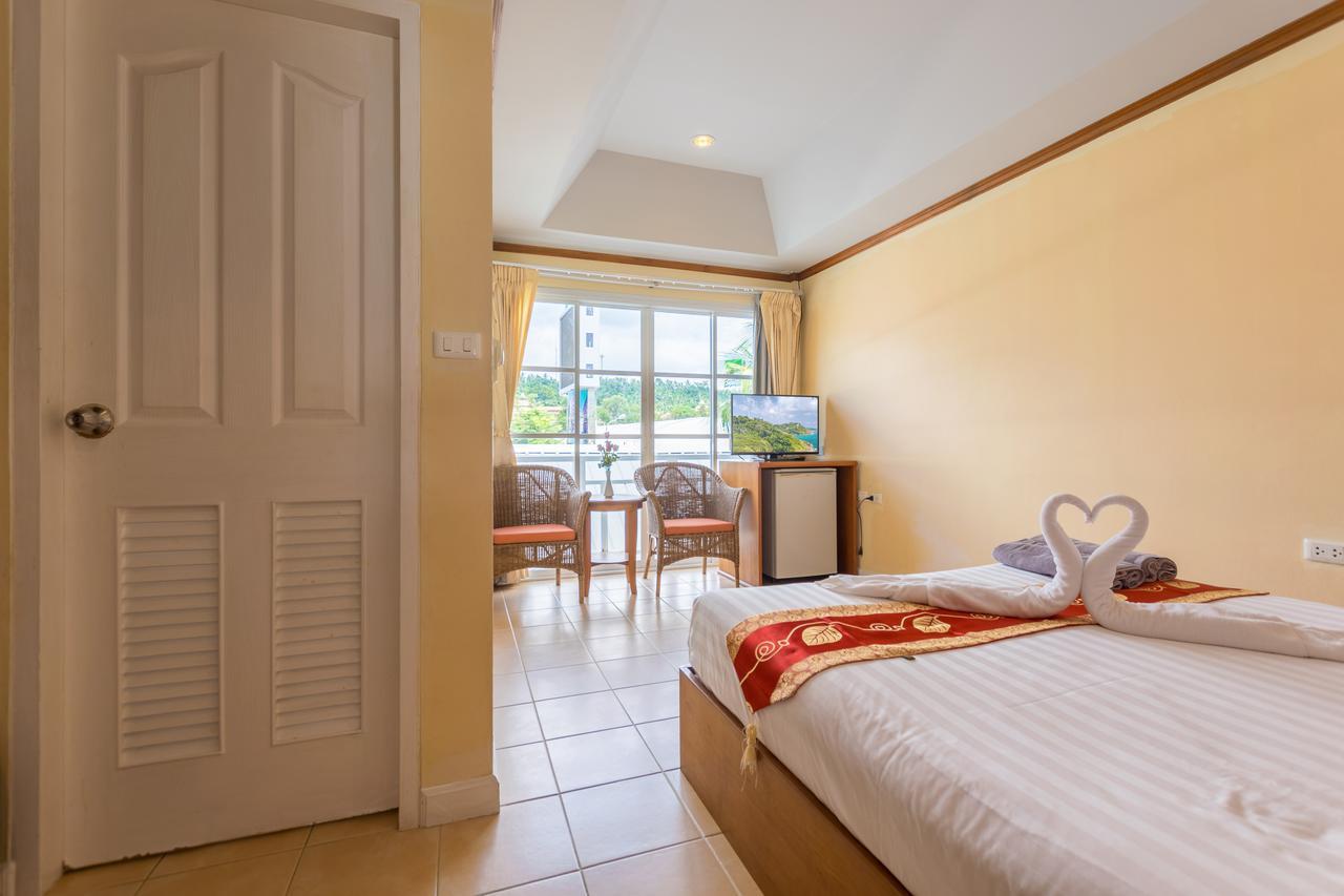 Chaba Kata Beach Hotel חדר תמונה